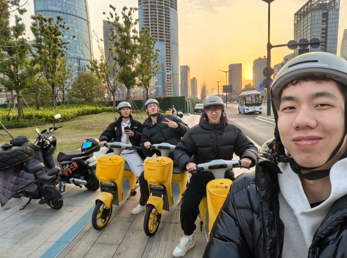乐鱼体育登录入口-让你不选我！广厦宝岛内援盛赞胡金秋朱俊龙 若有他男篮想赢很难